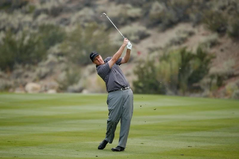 J.J. Henry leads Barracuda Championship