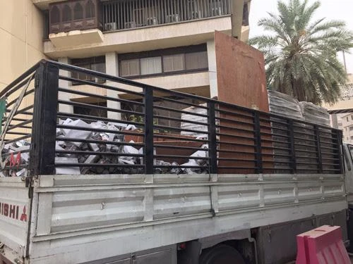 Inspectors seize 5 tons of rotten food in Makkah