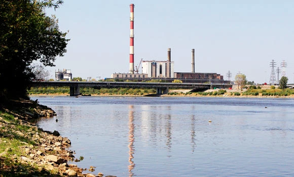 Polish heatwave cuts power supply to industry