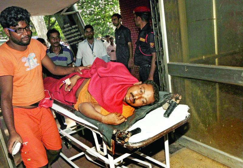 Stampede at India temple kills 10