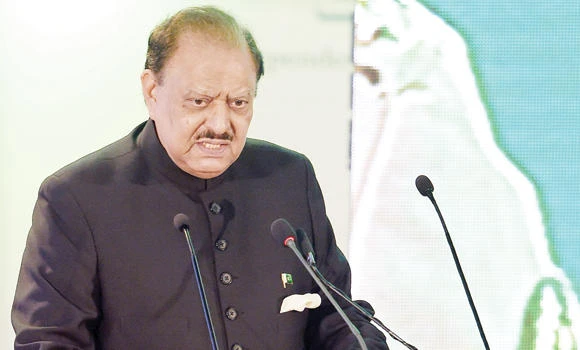 Pakistan renews talks offer to India on resolving Kashmir
