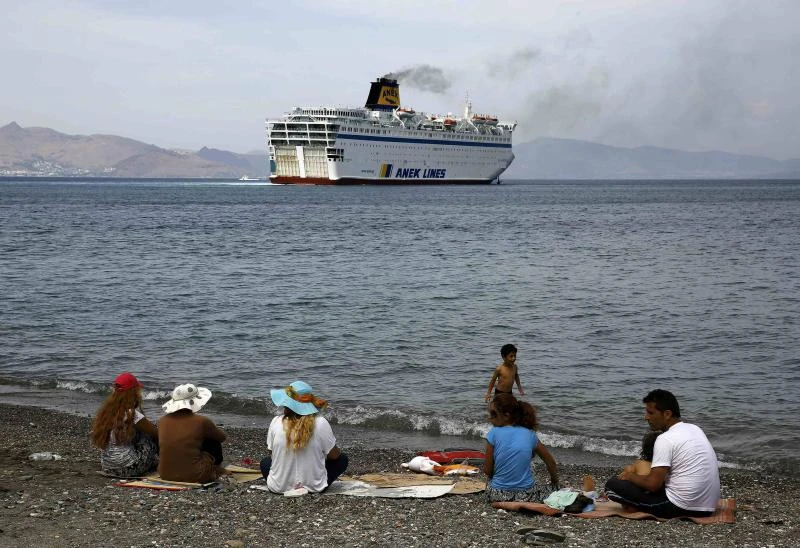 Mediterranean migrant crossings this year near 250,000