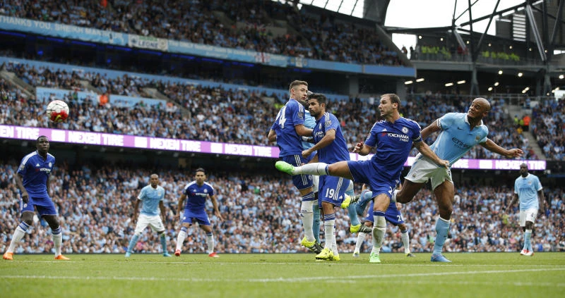Man City thrashes misfiring Chelsea