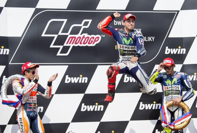 Lorenzo rules Czech MotoGP to tighten championship race