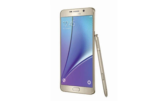 Samsung’s new smart phones feature dual edge display