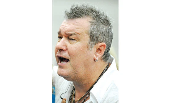 Aussie rocker Barnes escapes Bangkok bomb
