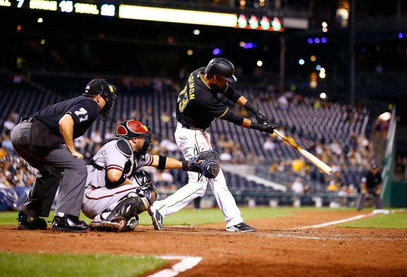 Pirates outlast Diamondbacks in marathon 15 innings