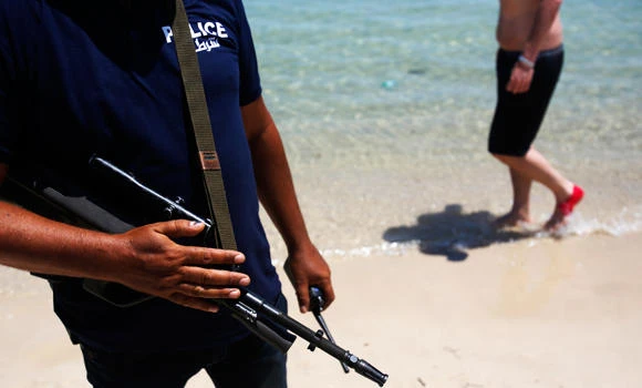 Tunisian cop shot dead