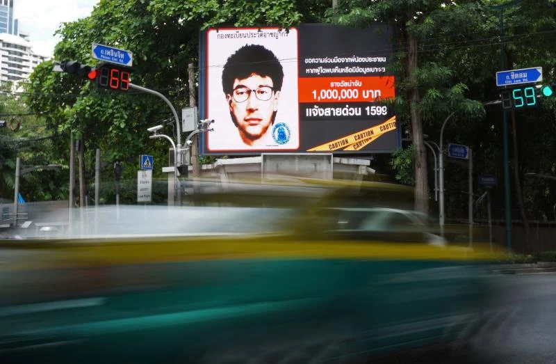 New surveillance video offers possible Bangkok bombing clue