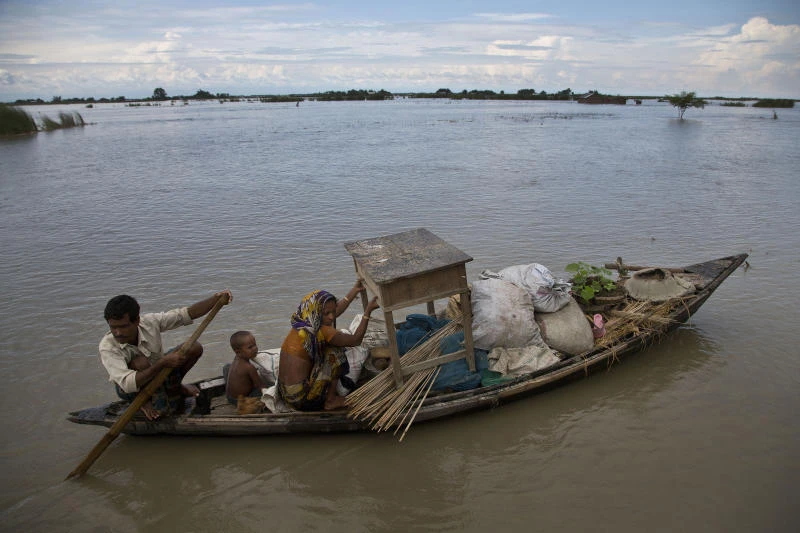 Floods kill 14 in Assam
