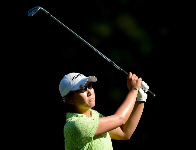 Kung shoots course record-tying 64, takes charge at Canadian Pacific Women’s Open