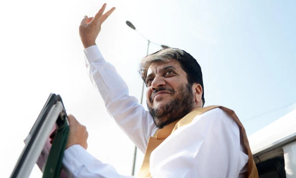Indian police detain 2 top Kashmiri separatist leaders