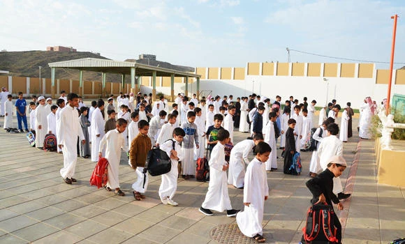 Govt cancels hundreds of delayed school projects