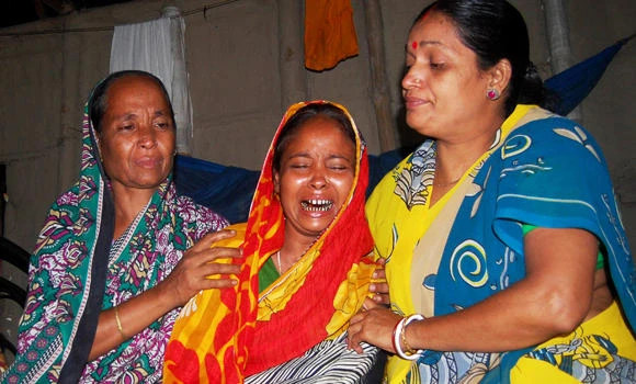Bangladesh charges 10 for ‘beating boy to death’