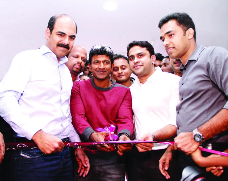 Malabar Gold & Diamonds opens showroom in Shivamogga