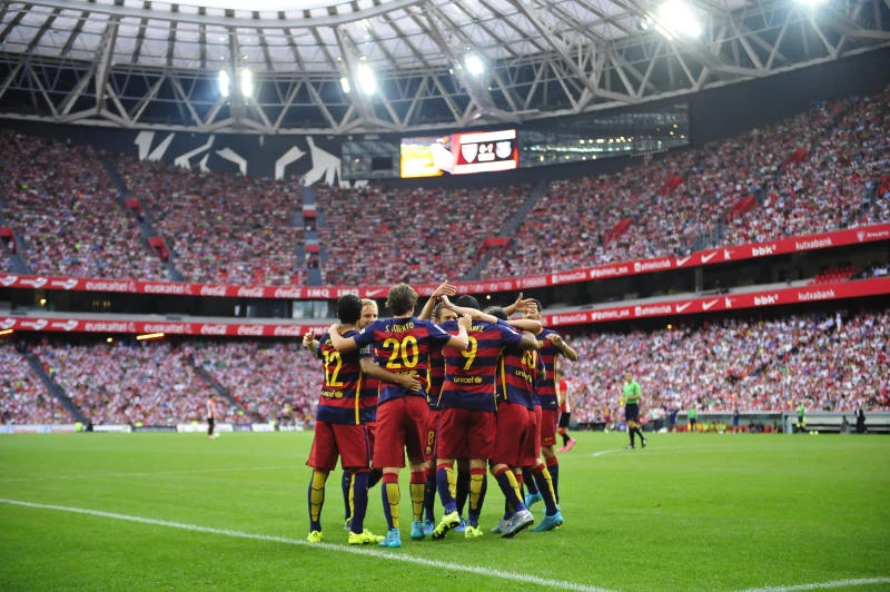 Barcelona opens with win in Spain; Juventus shocked