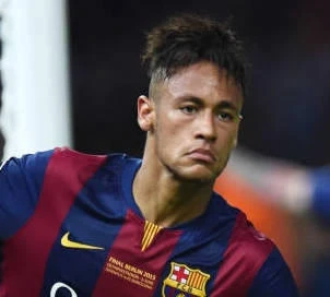 Manchester United eyes Neymar with record purse