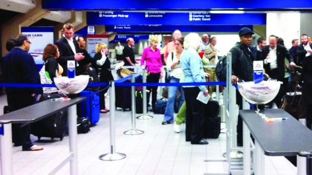 Fall in fuel prices sparks airline fare wars