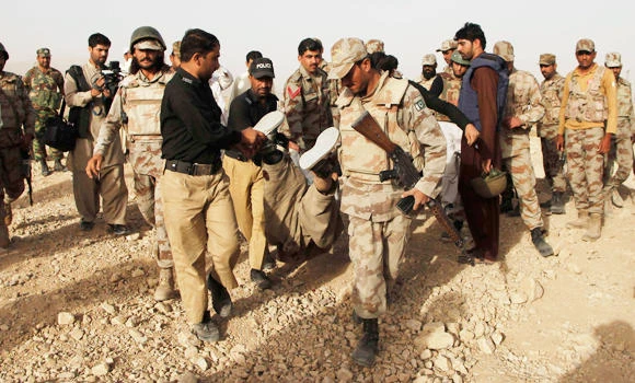 Gunmen attack Pakistani airport, kill 2 engineers