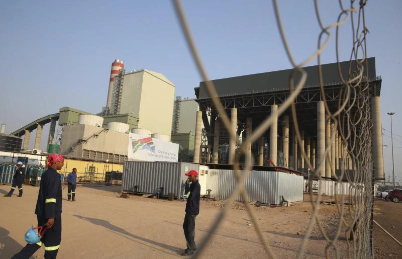 South Africa inaugurates coal-fired power plant