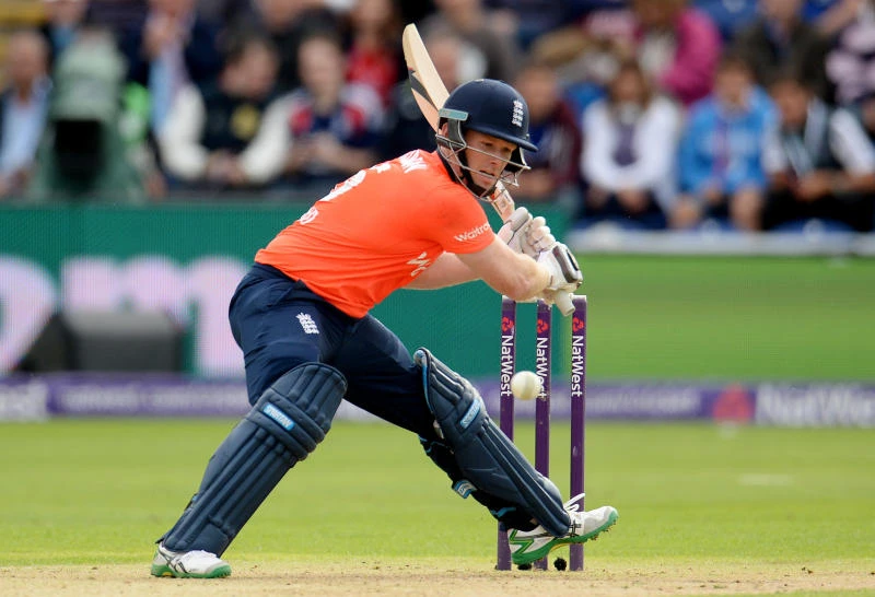 Morgan leads England to T20 win against Australia