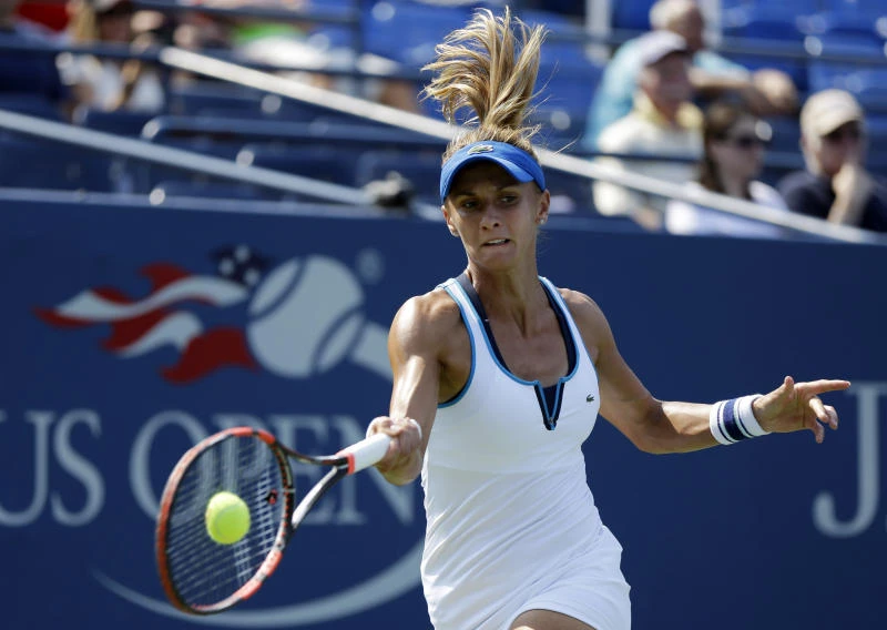 Safarova joins casualty list
