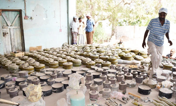 Houthi arms depot hit