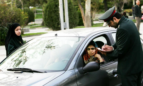 Cars of ‘poorly veiled’ women to be impounded