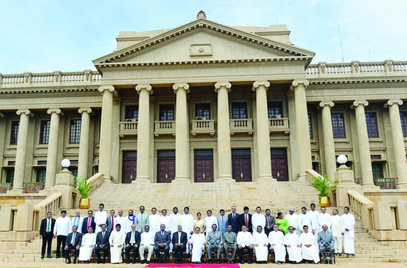 Lankan president swears in unity govt