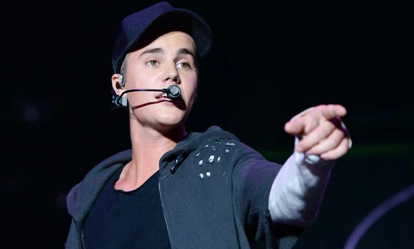 Justin Bieber shows off his sensitive side