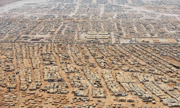 Cash-strapped UN stops aid to Syria refugees