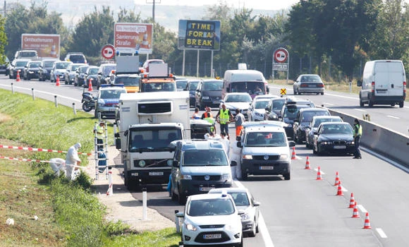 3 men charged over dead migrants in lorry