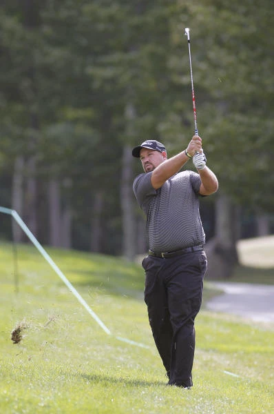 Day in the mix behind de Jonge as Spieth struggles