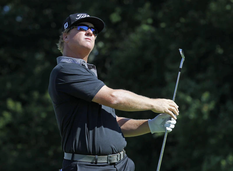 Hoffman grabs lead, Spieth misses cut at Deutsche Bank tilt