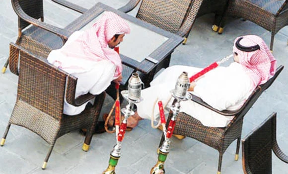 Municipality ‘overlooks shisha cafe violations’