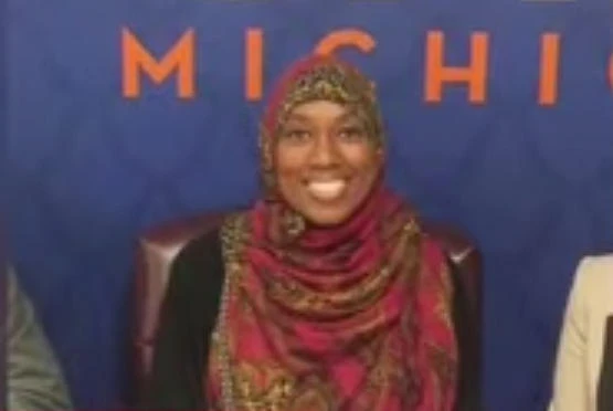 Muslim flight attendant suspended for refusing to serve alcohol