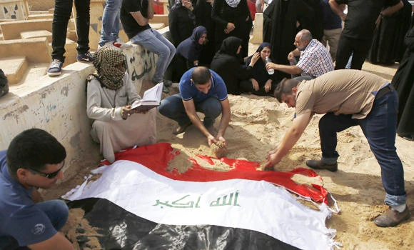 Iraqi family buries children who drowned with Aylan