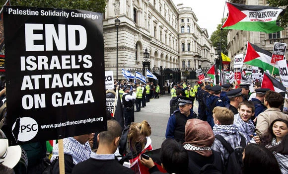 Public ire over Netanyahu’s London visit