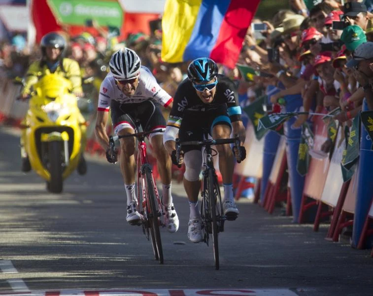 Roche takes 18th stage; Dumoulin retains Vuelta lead