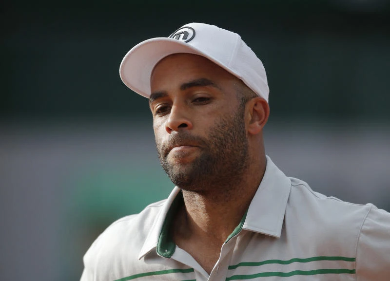 Police apologizes to ex-player Blake over detention