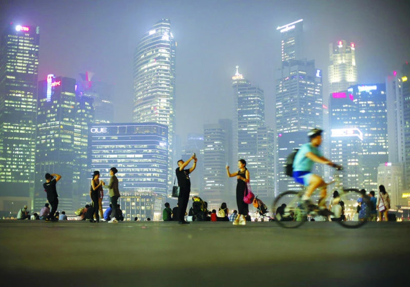 Hazy skyline irks tourists as Singapore readies for polls