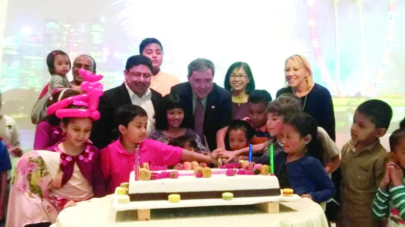 Singapore marks 50th National Day with eclat