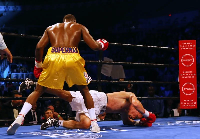 Stevenson stops Karpency in third round