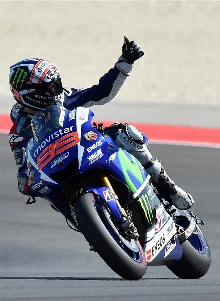Lorenzo blitzes to San Marino pole