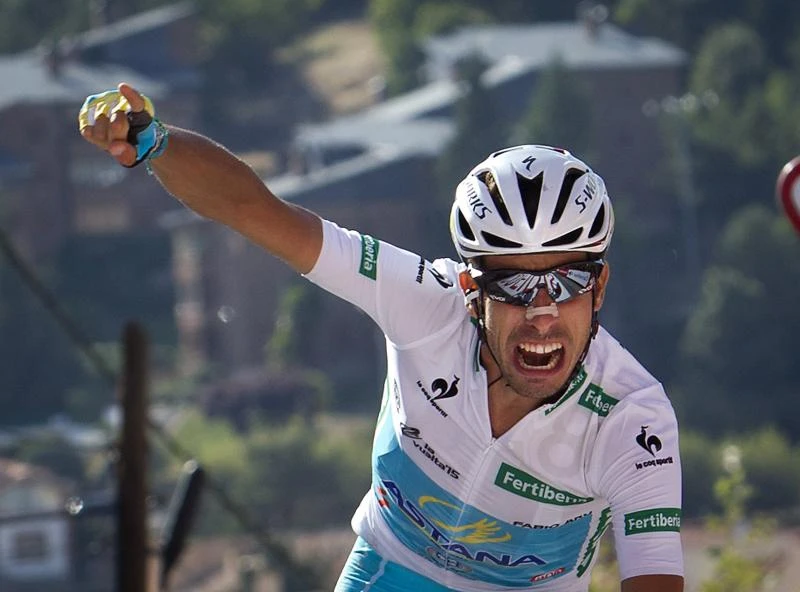 Aru climbs to the brink of Vuelta triumph
