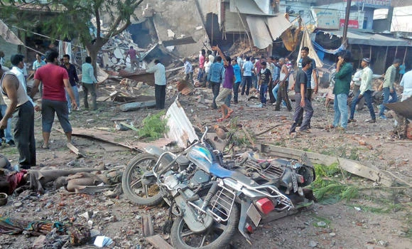 82 people killed in explosions at India restaurant