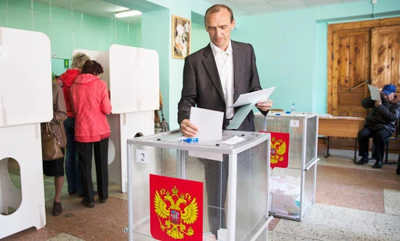 Russia votes in local polls as opposition marginalized