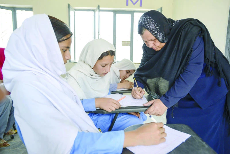 Afghan educator of uprooted girls wins UN award