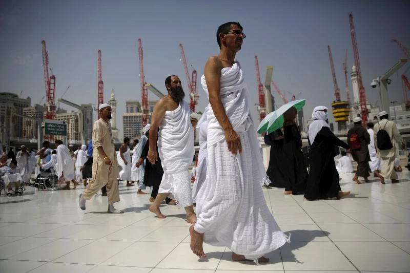 Fire forces 1,500 pilgrims out of Makkah hotel; 4 injured