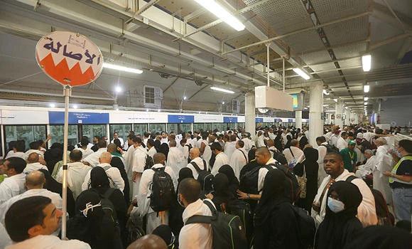 200,000 jobs to be set aside for women in Haj, Umrah sector